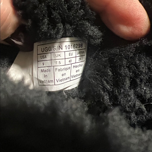 UGG Black Leather Grommet Bailey Bow Leather Boots Size 9 - Picture 5 of 10